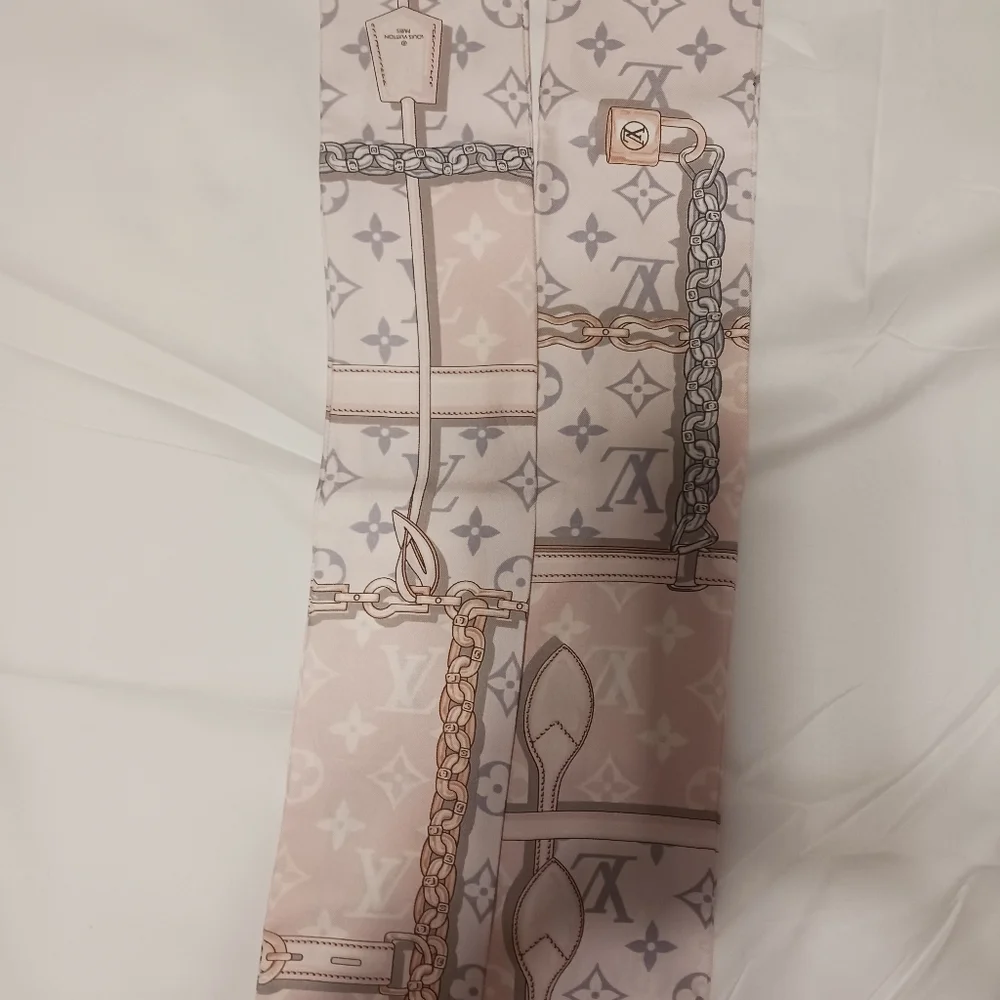 Louis Vuitton monogram bandeau - Picture 5 of 7
